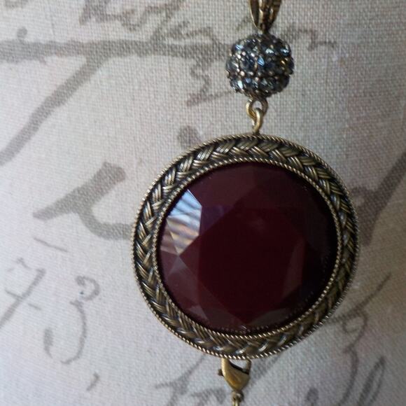 Long Golden Chain Necklace with Round Accent in Red Gray Golden Tassels Crystals - Picture 4 of 8